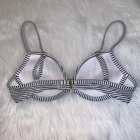 Xhilaration Black and White Striped Bikini Top, XS - Picture 3 of 5
